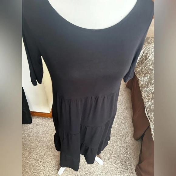 Cynthia Rowley Black Tiered Midi Dress - Picture 3 of 7